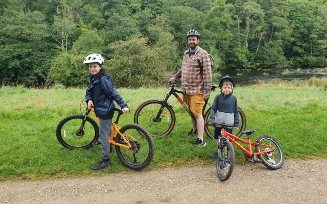Why Spending Time Outdoors with Your Dad Is the Best Father’s Day Gift
