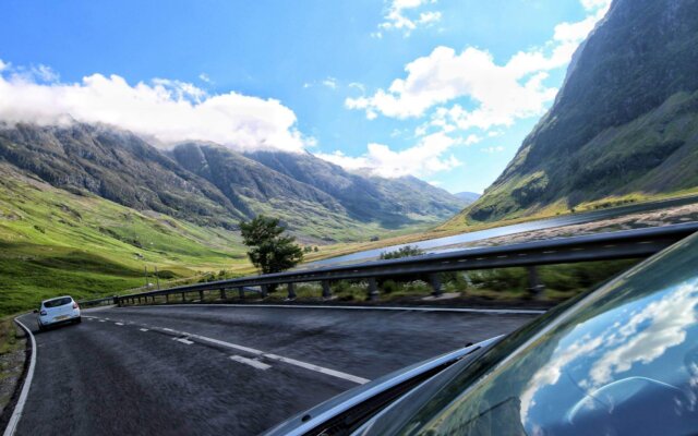 Keep Every Road Trip and Hike Stress-Free with Car Service Dunfermline