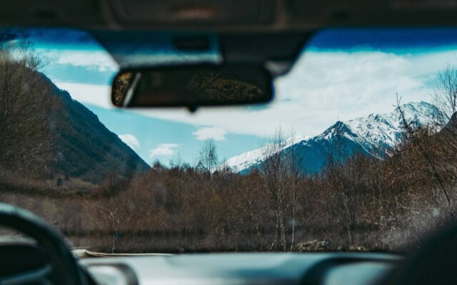 Why Outdoor Travellers Prefer 17inch Alloy Wheels for Road Comfort